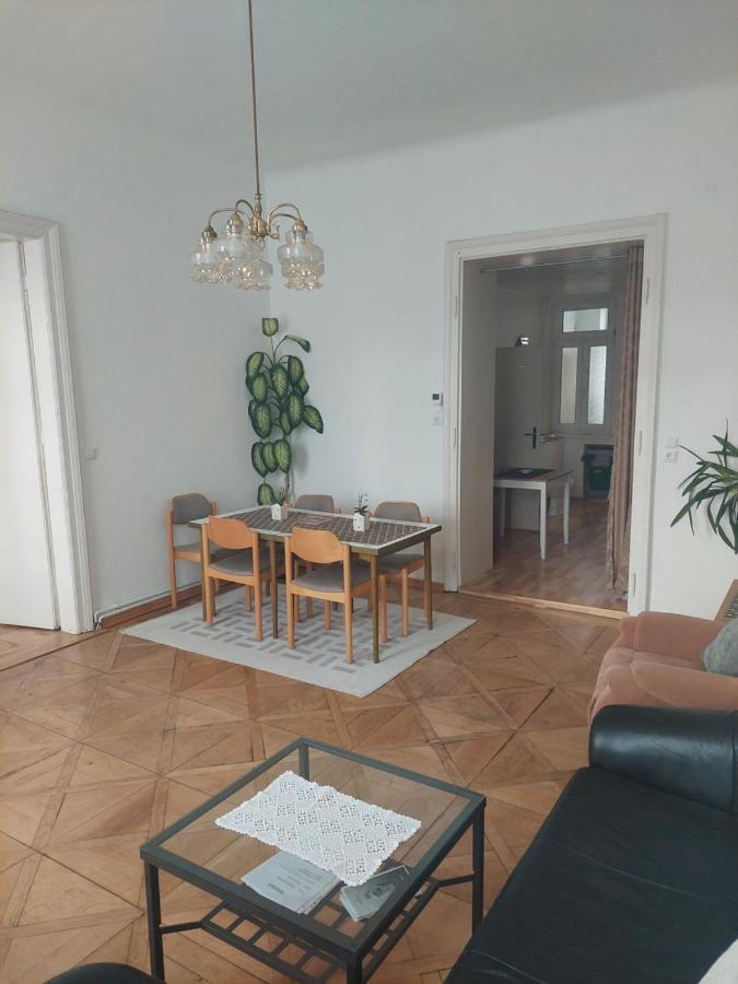 Gerald'S Apartment 12 Відень Екстер'єр фото